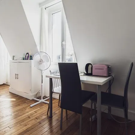 Superb Bright Studio Next To The Seine Apartamento París